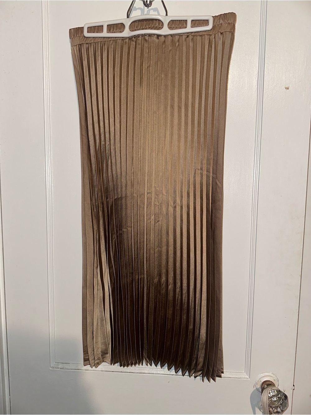 Gilli Brown Pleated Satin Midi Skirt